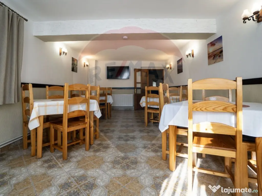 Oportunitate rară: Casă de vacanță sau Pensiune în P... 