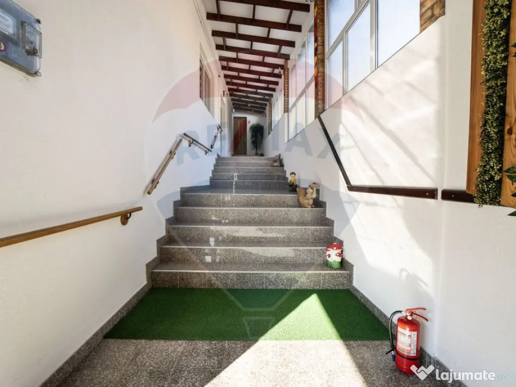 Oportunitate rară: Casă de vacanță sau Pensiune în P... 