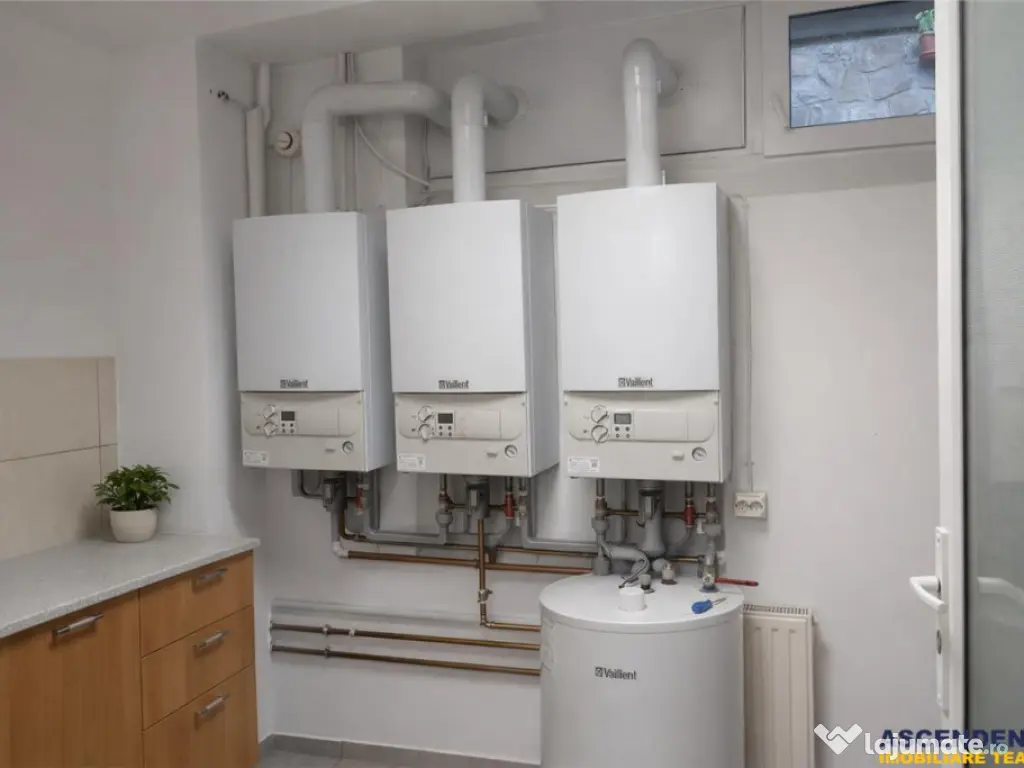 Spatiu, configurat pe trei niveluri, Central, Brasov 