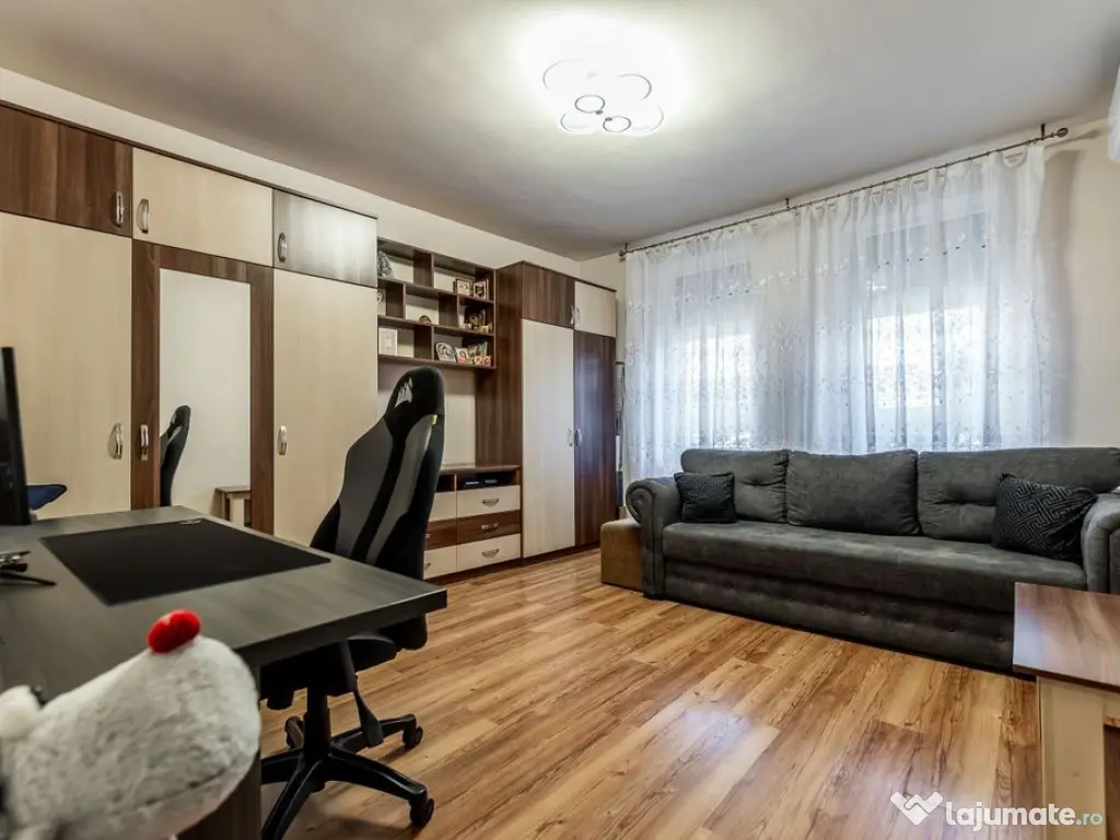 Apartament 2 camere in Parneava 