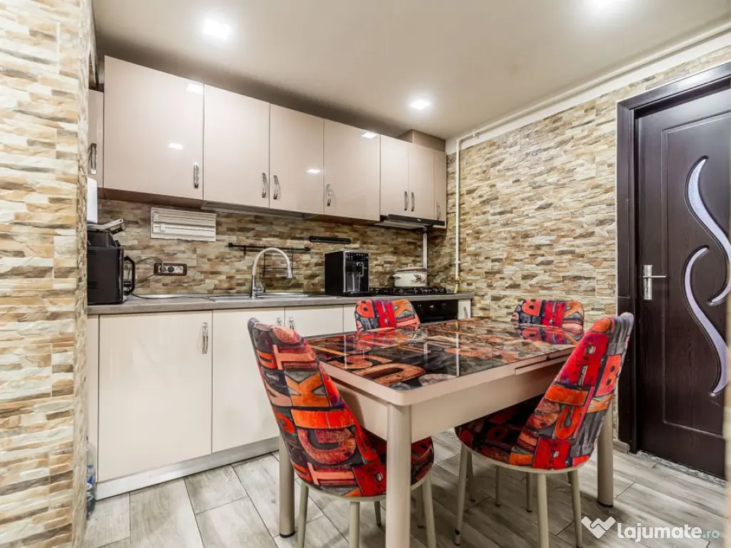 Apartament 2 camere in Parneava 