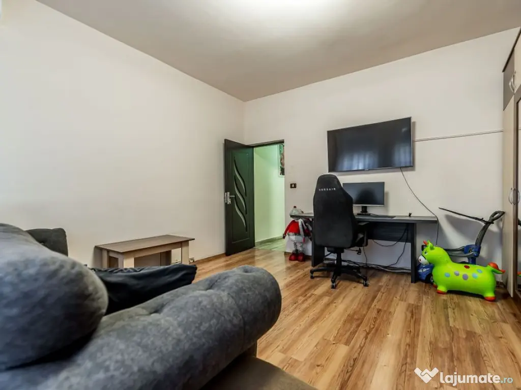 Apartament 2 camere in Parneava 