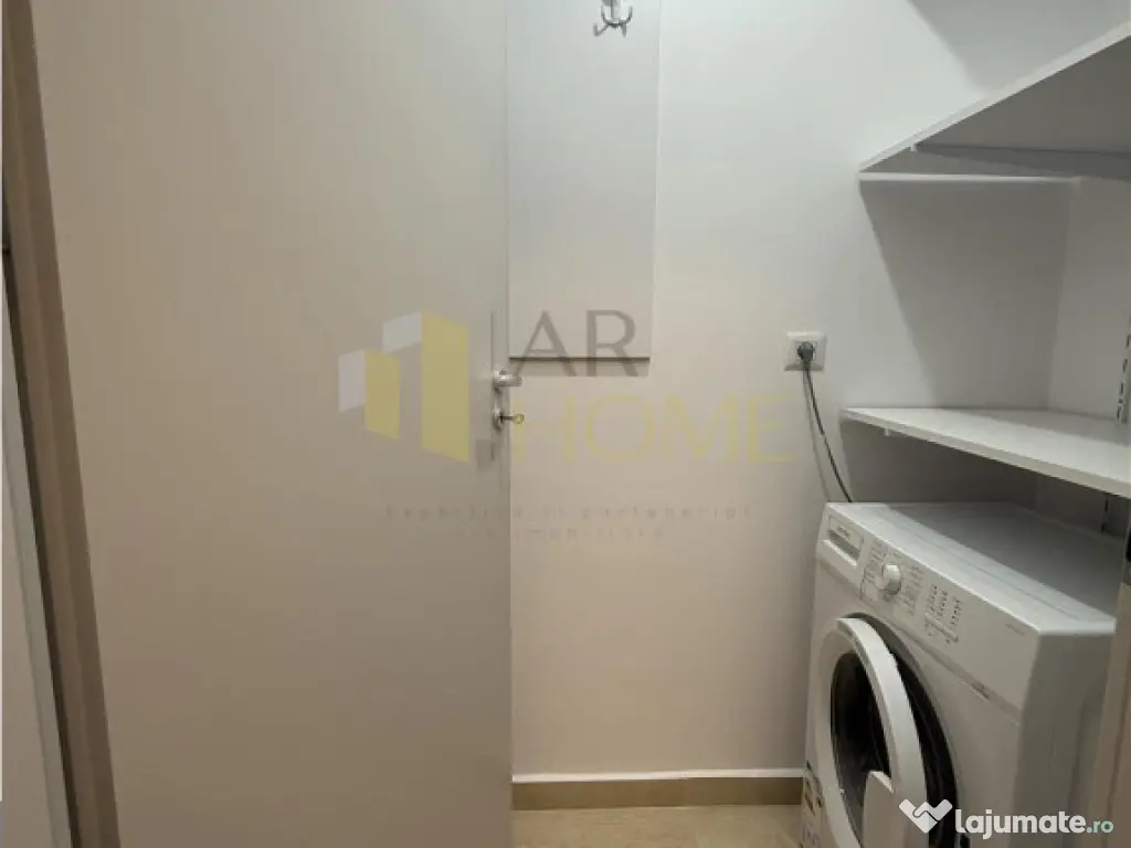 Garsoniera de lux, parcare privata, zona Albert, Ploiesti 