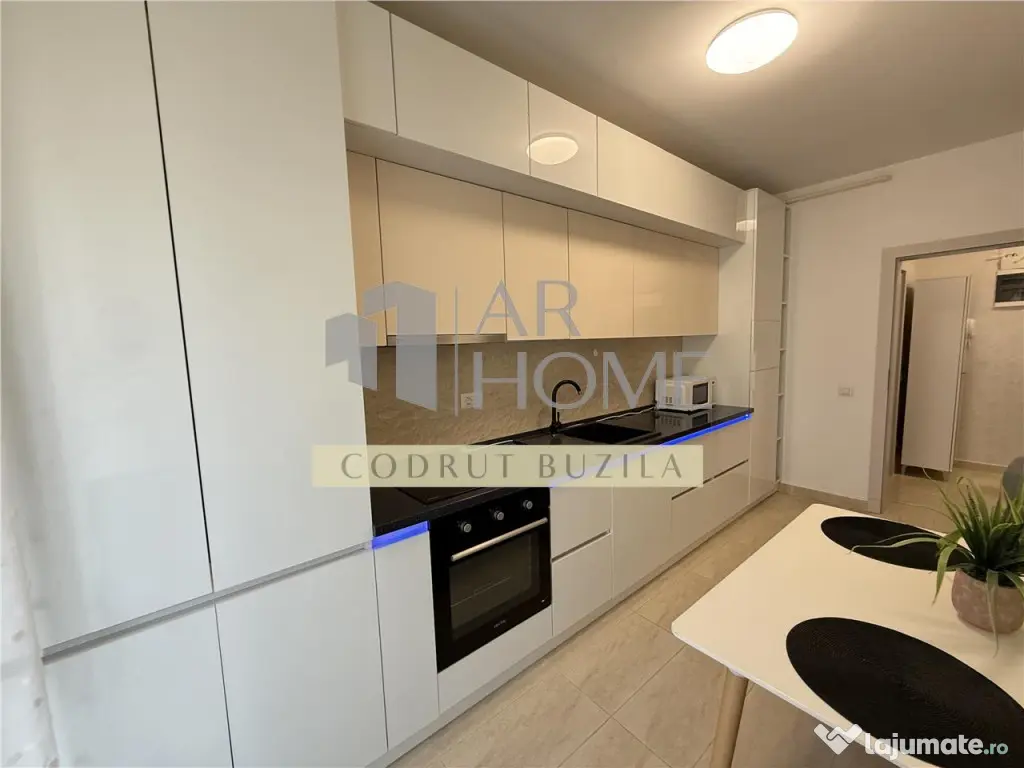 Garsoniera de lux, parcare privata, zona Albert, Ploiesti 