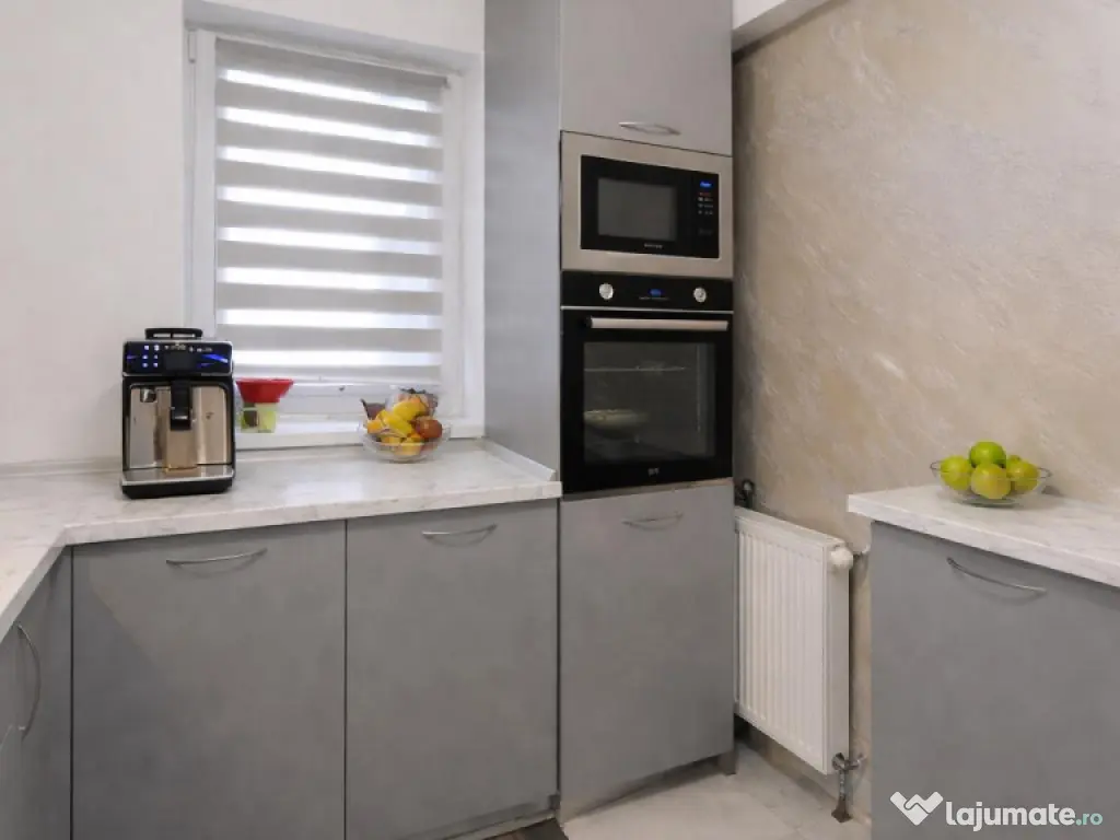 TUR 3D! Decomandat,mobilat,accesorizat, balcon,spatii depozi 