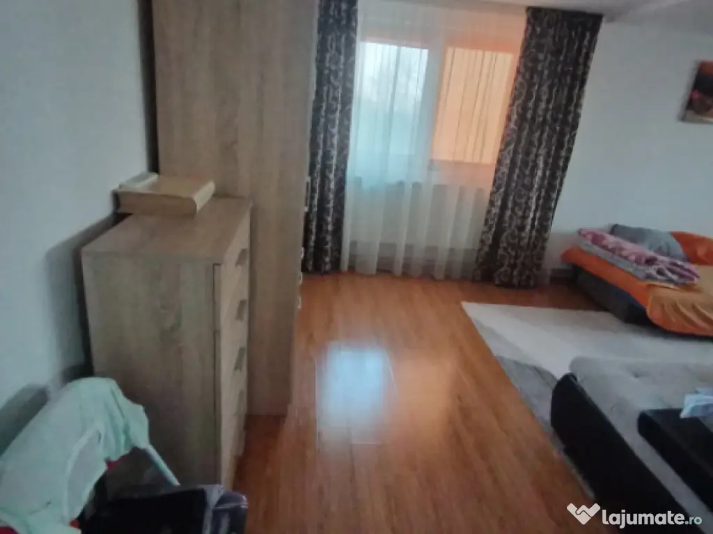 Casa P+1+M, 185 mp, teren 590 mp, Leamna de jos