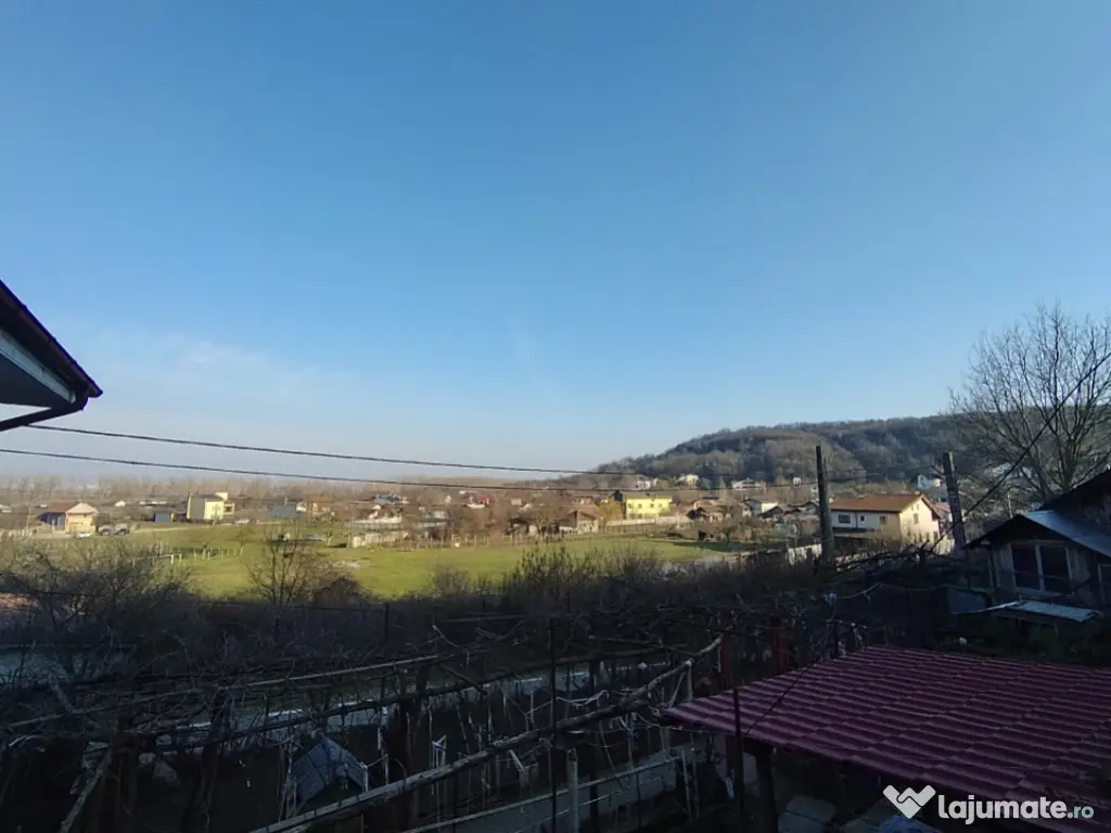 Casa P+1+M, 185 mp, teren 590 mp, Leamna de jos