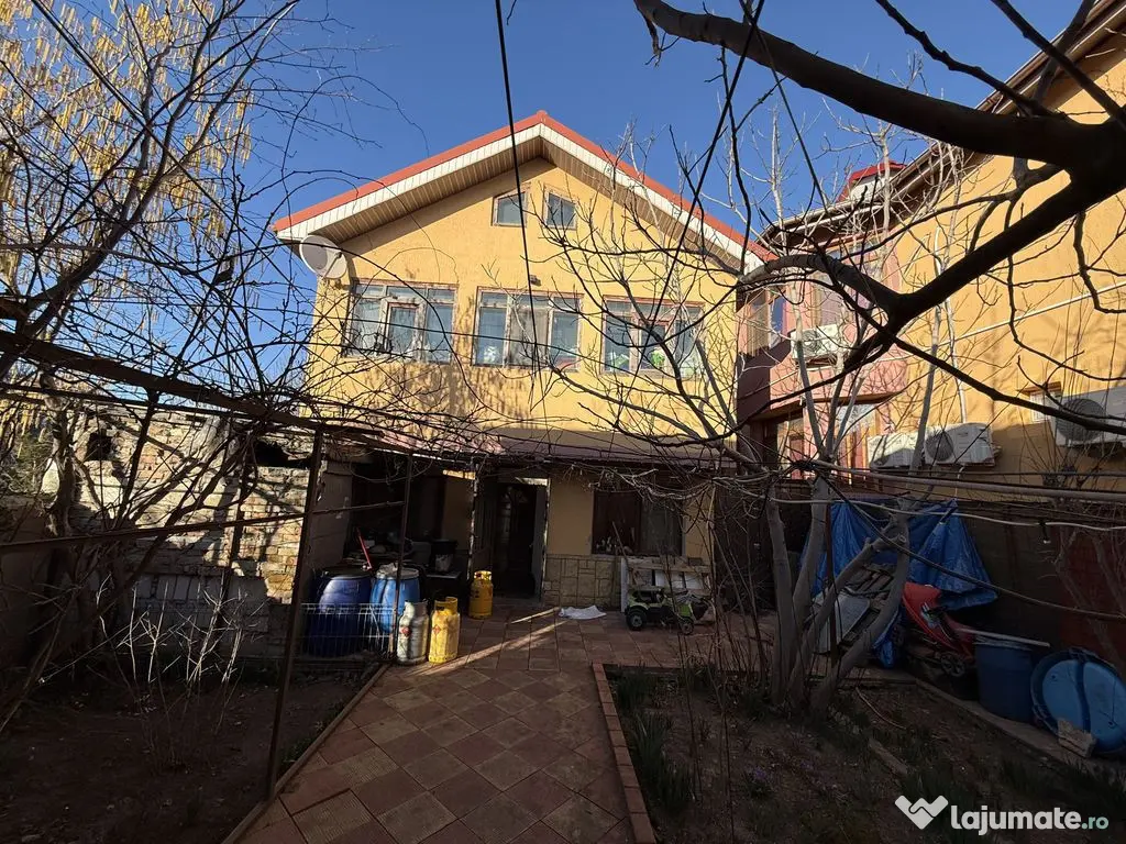 Casa 3 camere zona Kamsas 