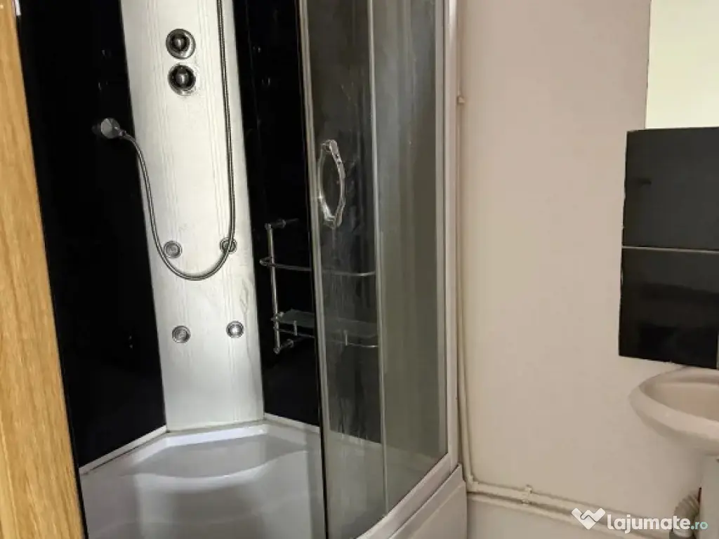 Aparatorii patriei garsoniera la vila 