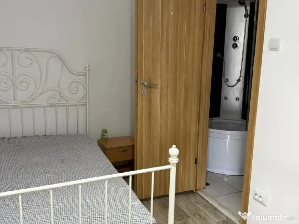 Aparatorii patriei garsoniera la vila 