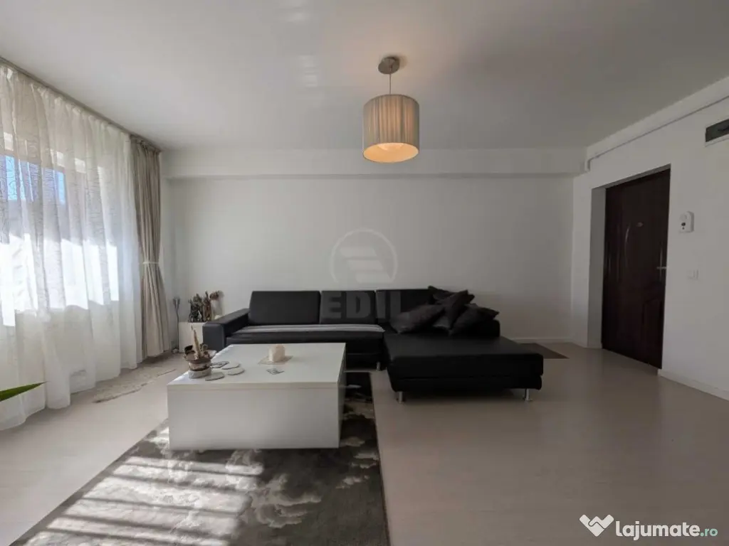 Apartament cochet parter 