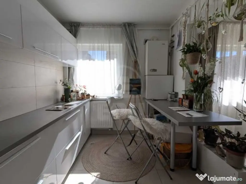 Apartament cochet parter 