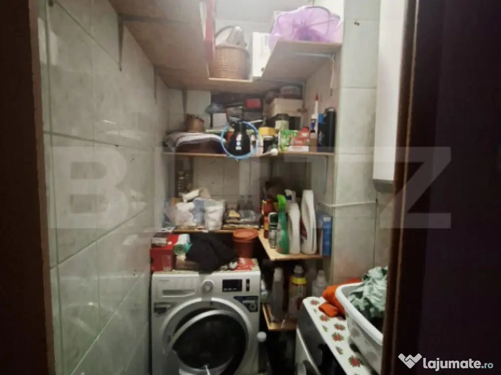 Apartament cu 3 camere de vânzare. 