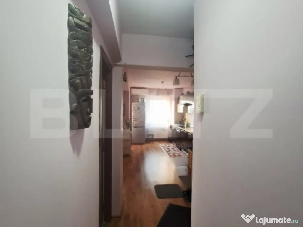 Apartament cu 3 camere de vânzare. 