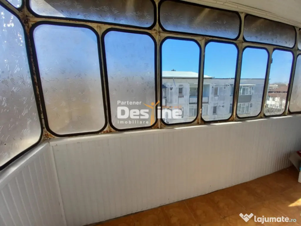 Apartament 2 camere 46 mp model decomandat, renovat in total 