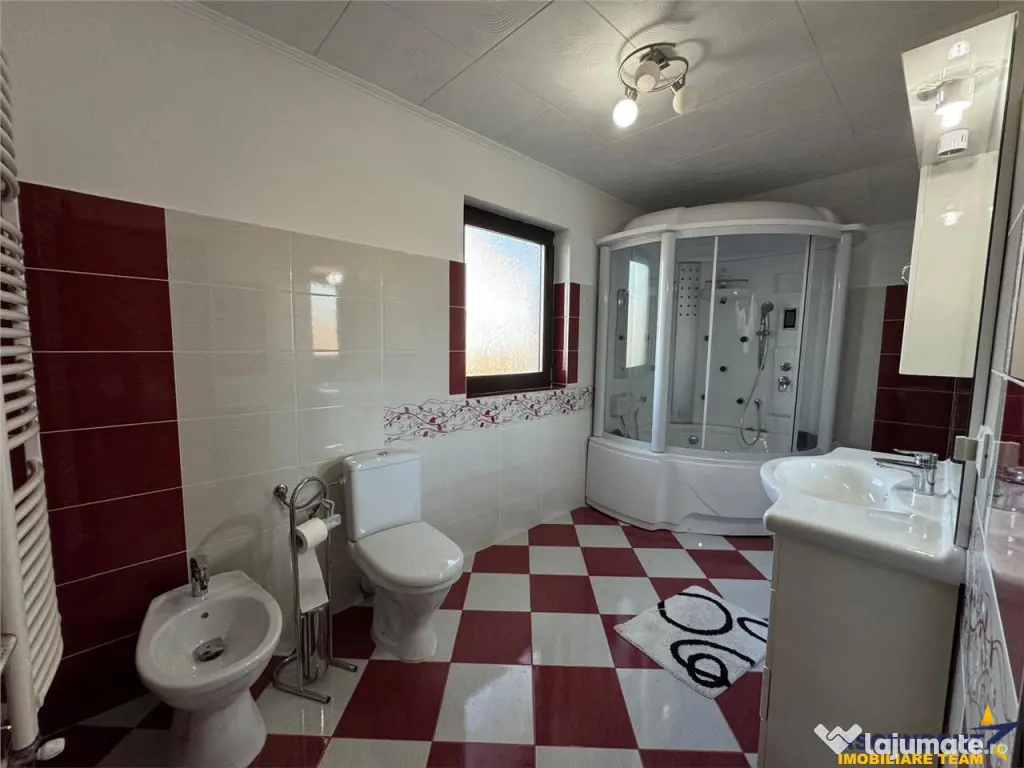 Casa rafinata,incantare peisagistica,garaj,securizare,Corunc 