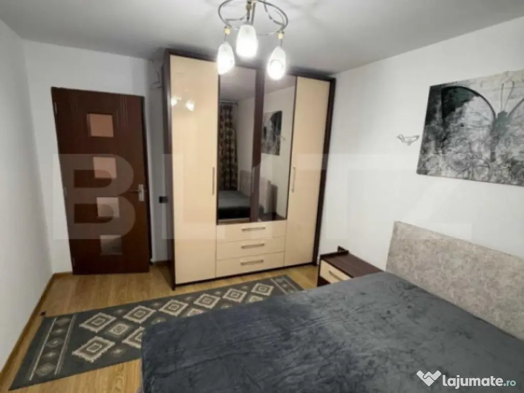 Închiriez apartament 3 camere – 66 mp, parcare 