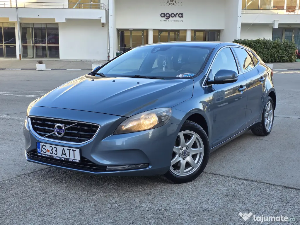 Volvo V40 2014 1.6D 115 CP euro 5 / RATE / LIVRARE 