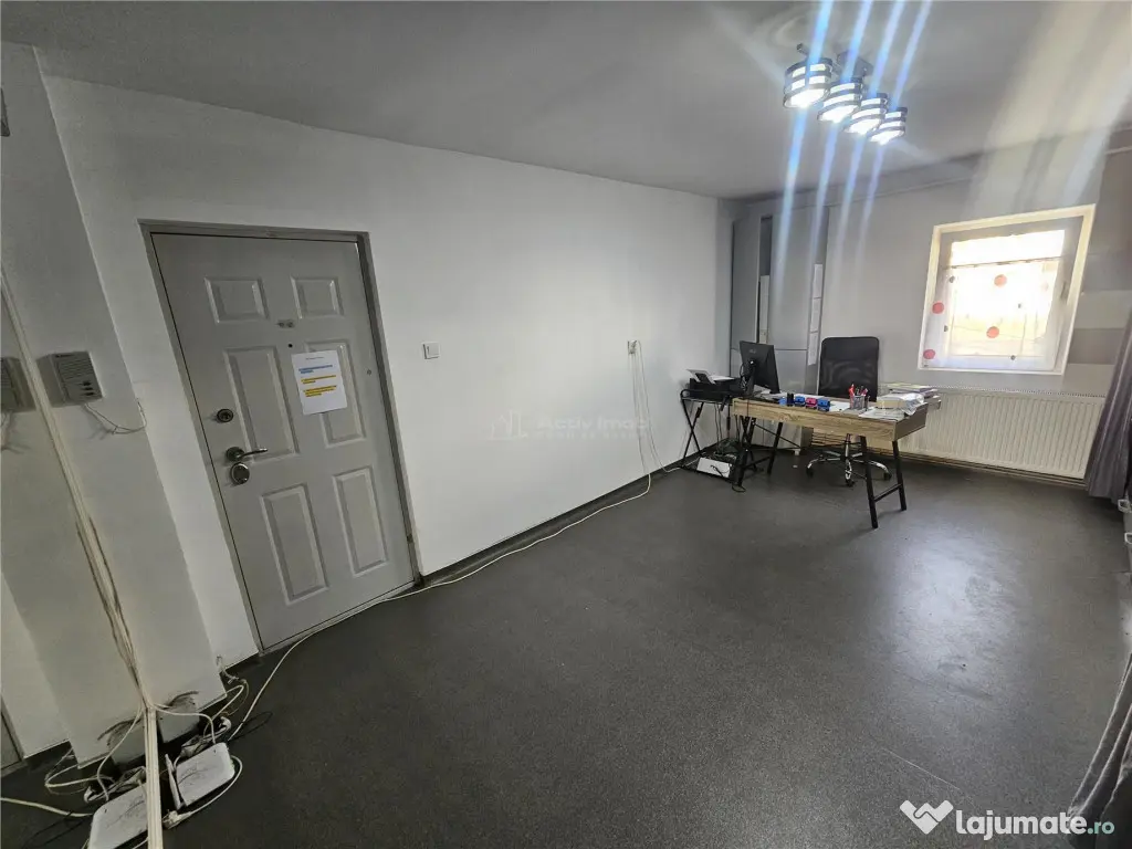 Resita, 3 Cam. Dec., Parter Inalt, Micro 4, Pretabil Birouri 