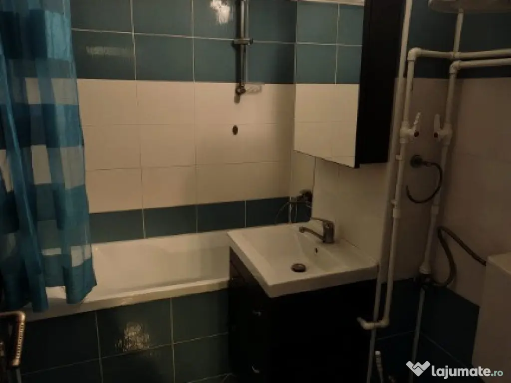 Apartament 2 camere decomandat de vanzare zona Km4-5 