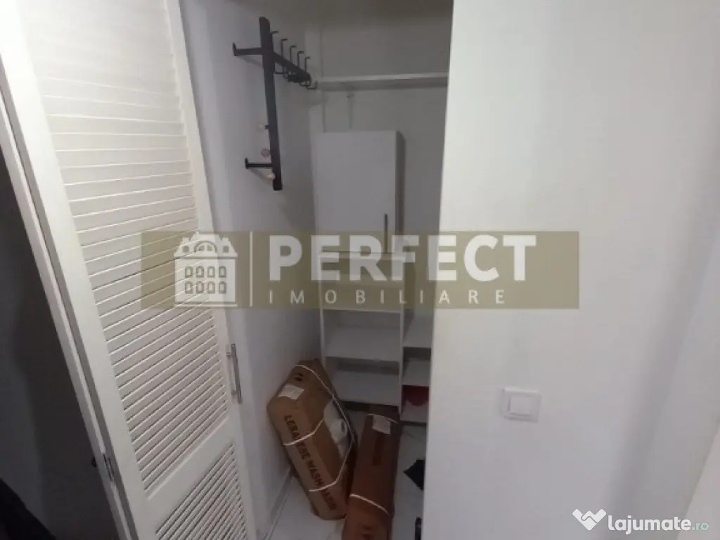 De INCHIRIAT! Ap.2 camere ULTRACENTRAL pret 400 euro/luna 