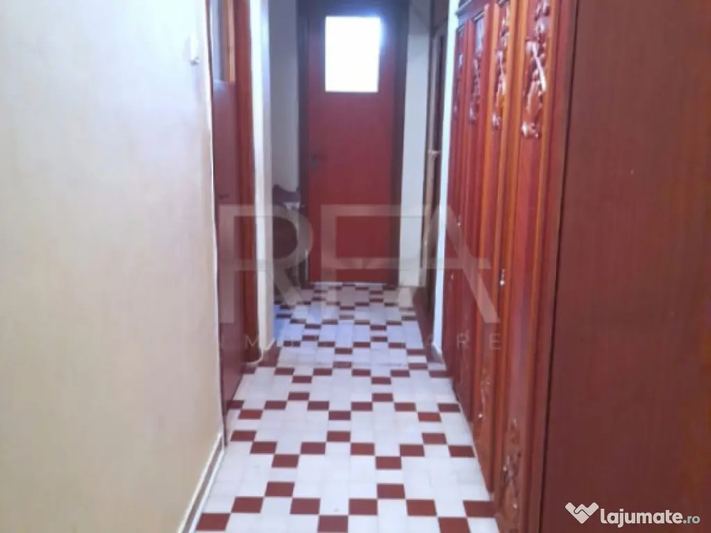 4 camere, 1/4, anvelopat-Drumul Taberei 