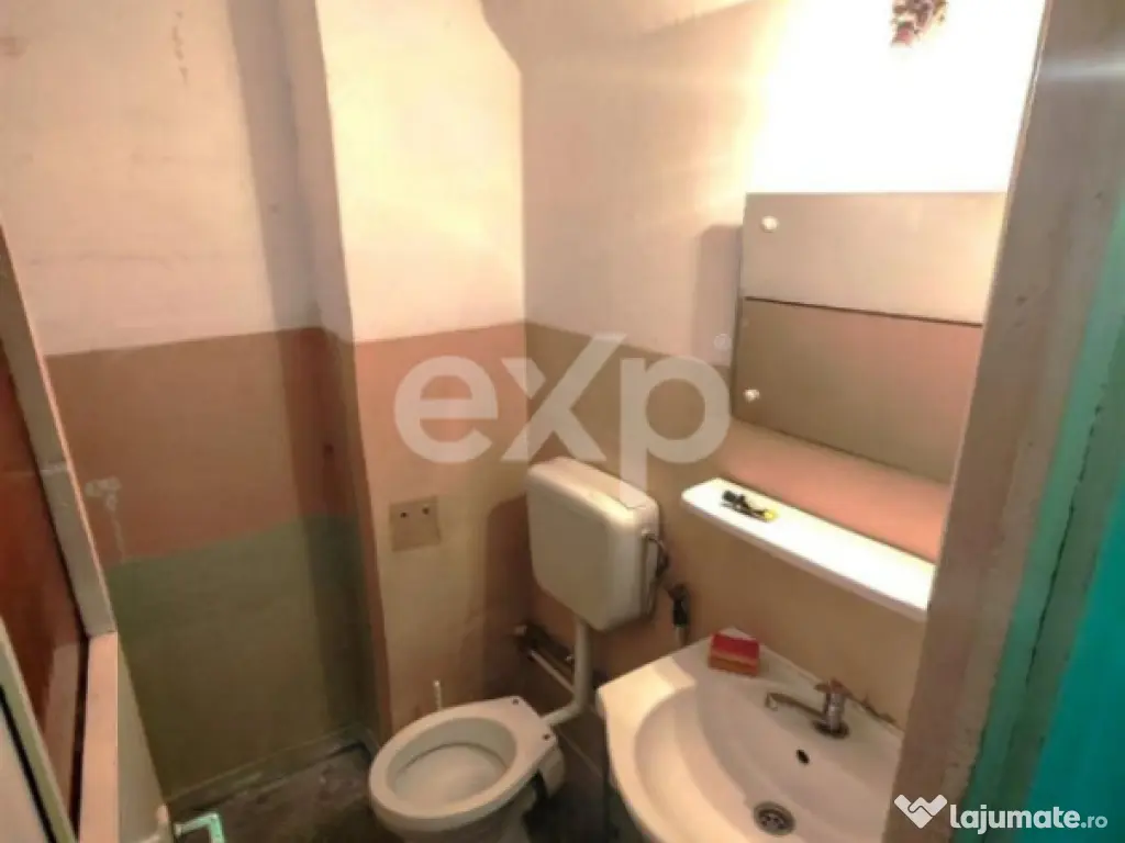 De vanzare apartament 4 camere decomandat,et. 3/4, Str. Elib 