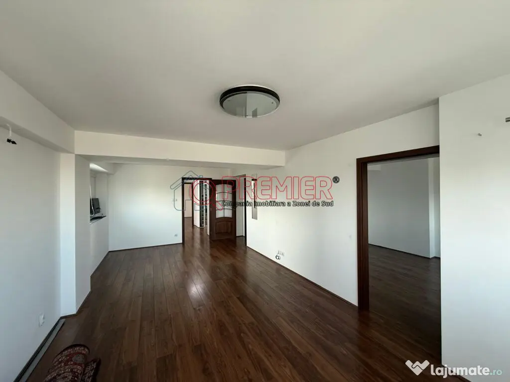 APARTAMENT PANORAMIC 4 camere transformat in 3 – 92 mp - 