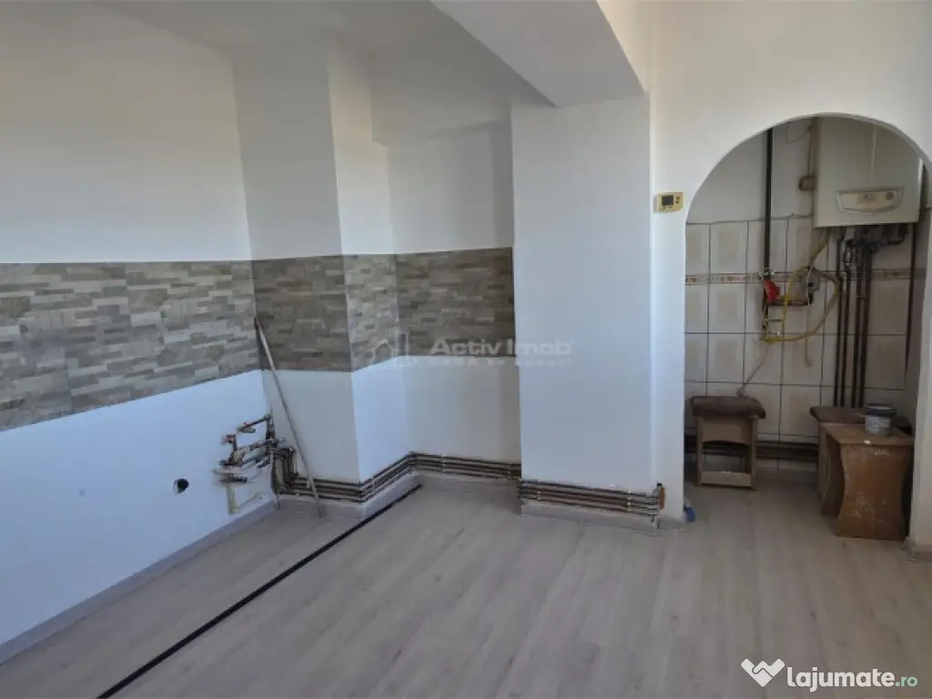 Studio tip 2 camere Tribunal Calea Domneasca 38 mp de 