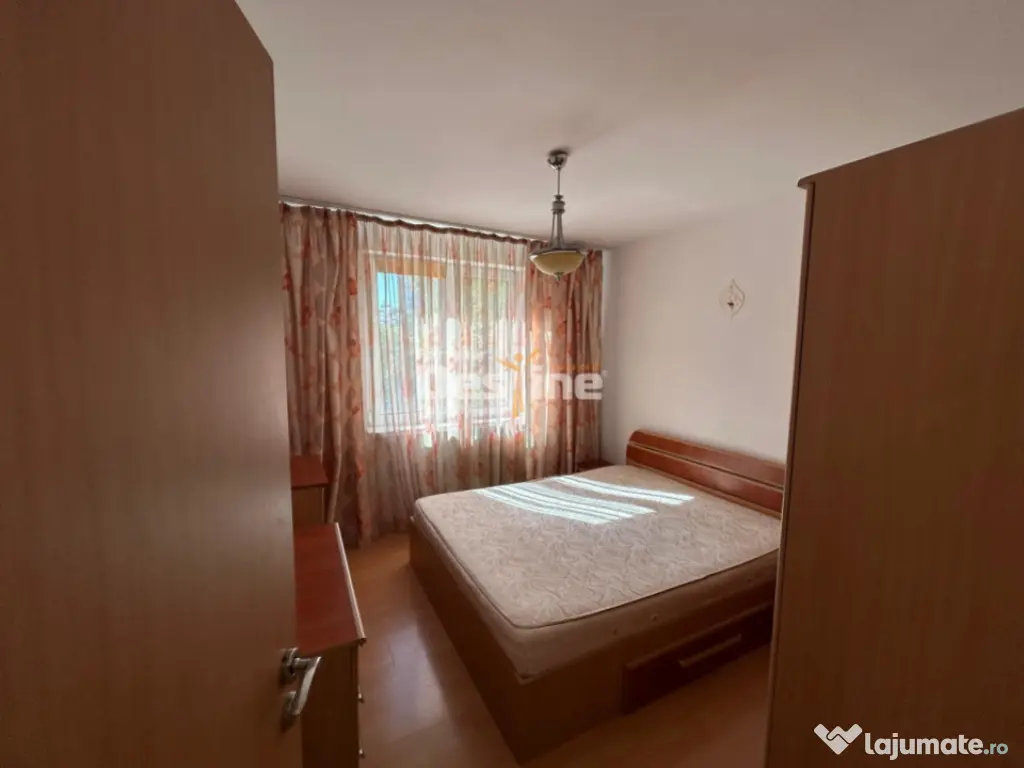 Chirie Apartament 3 camere 70 mp mobilat utilat loc de parca 