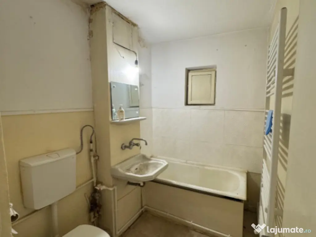 Apartament 2 camere, 52 m, Rovine 