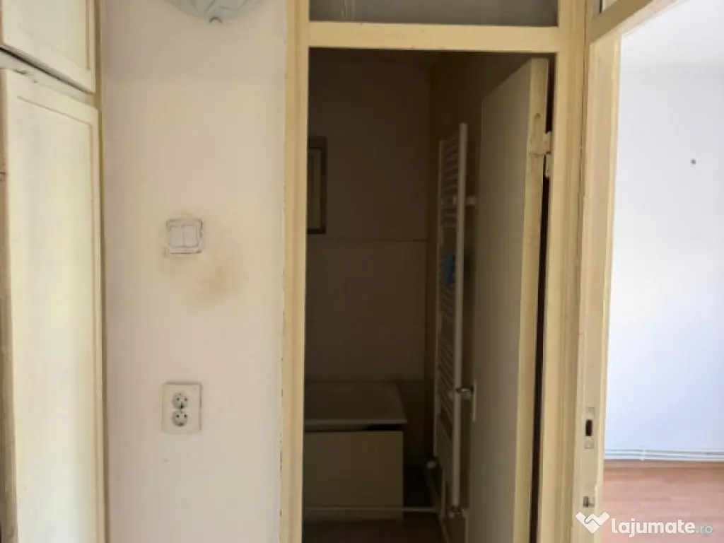 Apartament 2 camere, 52 m, Rovine 