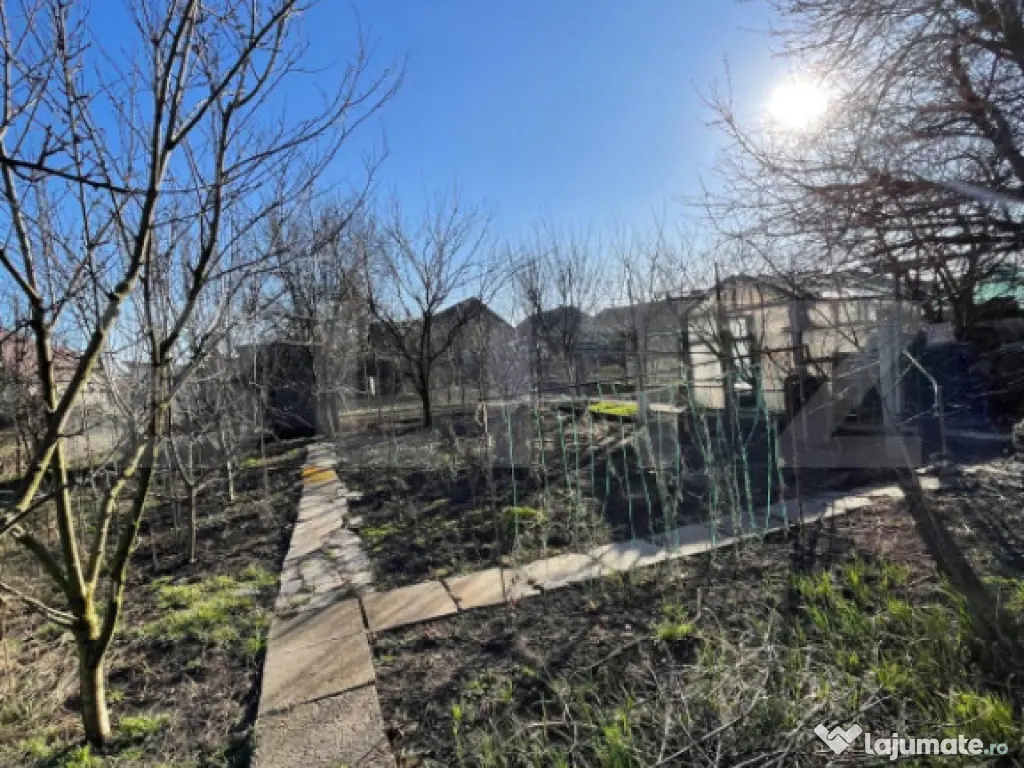 Casa 108 mp utili, 580 mp teren, 3 camere, Zona Sarat, Campi 