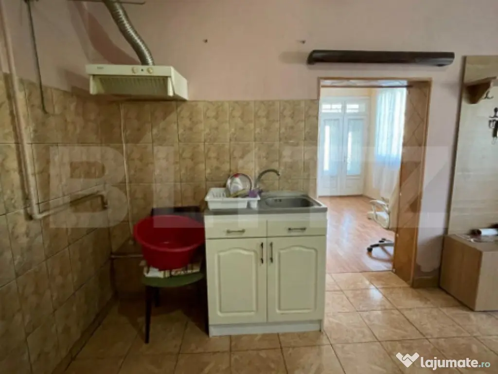 Casa 108 mp utili, 580 mp teren, 3 camere, Zona Sarat, Campi 