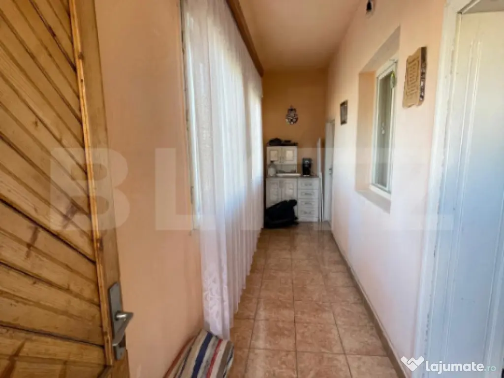 Casa 108 mp utili, 580 mp teren, 3 camere, Zona Sarat, Campi 