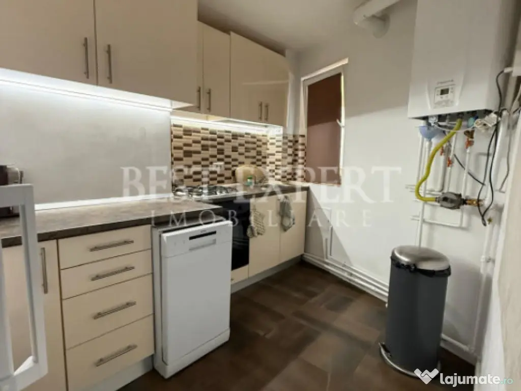 Apartament 2 camere bine conectat și încălzit cu central? 