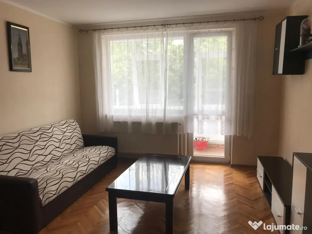 Apartament 2 camere de închiriat 