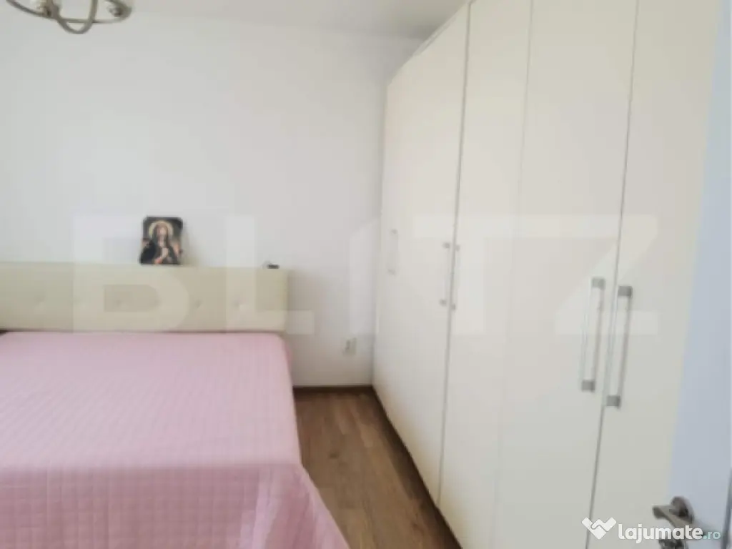 Apartament 3 camere, decomandat, 90 mp, zona Primarga 