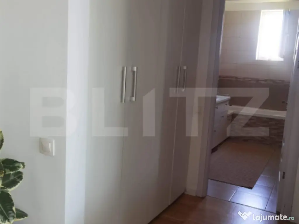 Apartament 3 camere, decomandat, 90 mp, zona Primarga 