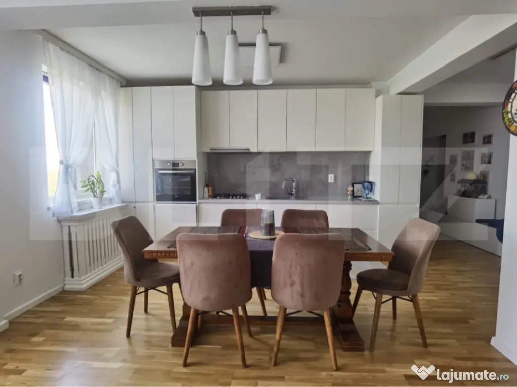 Apartament 3 camere, decomandat, 90 mp, zona Primarga 