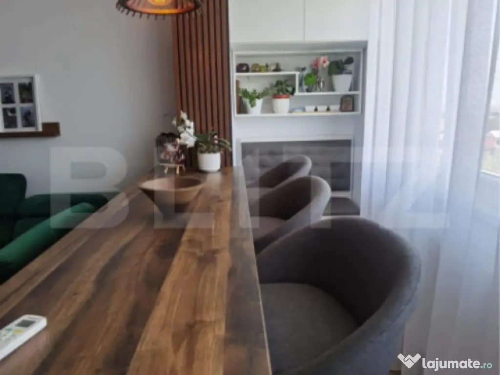 Apartament 3 camere, decomandat, 90 mp, zona Primarga 