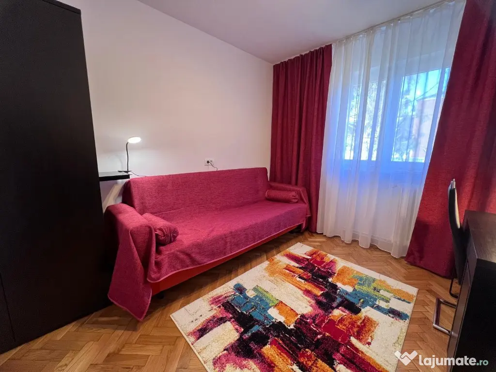 Apartament 3 camere,etaj 1,complet renovat,zona Scoala Andrei Saguna 