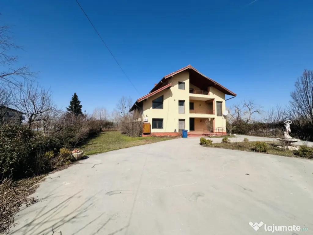 Domeniu splendid 2500 mp teren pe malul lacului Morii, vila 