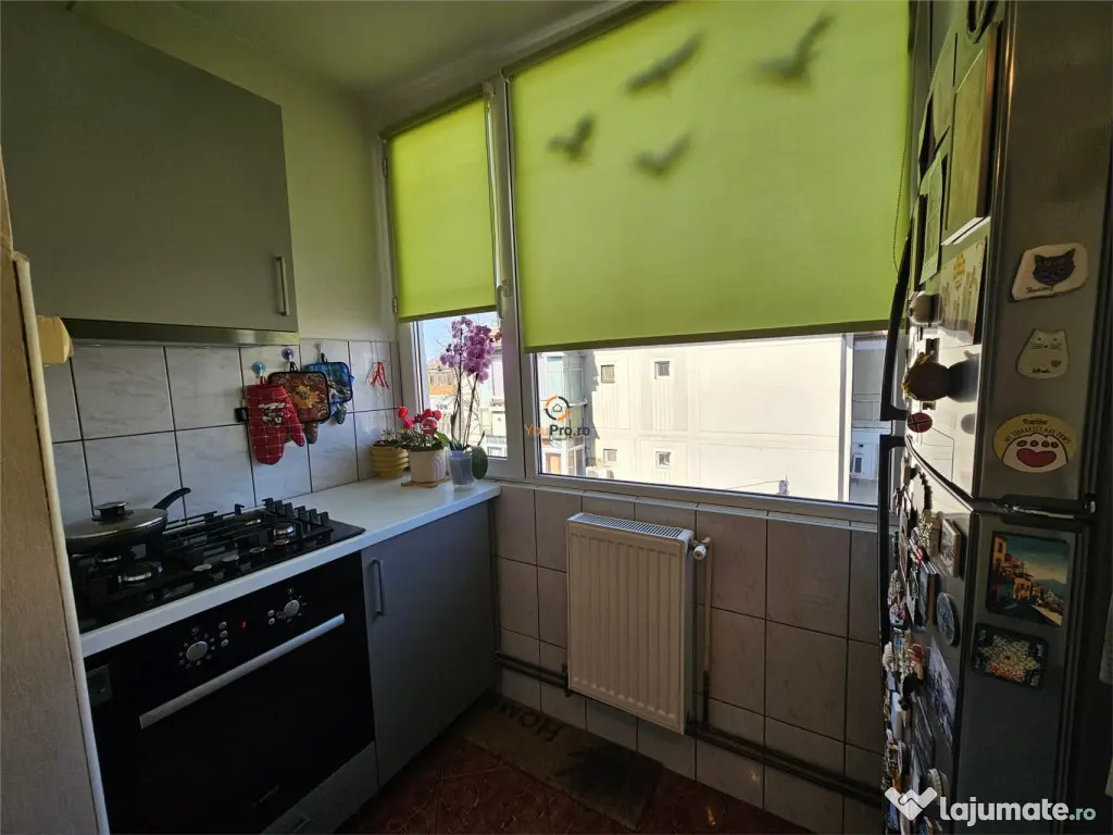 Apartament deosebit 3 camere decomandat zona Soarelui 