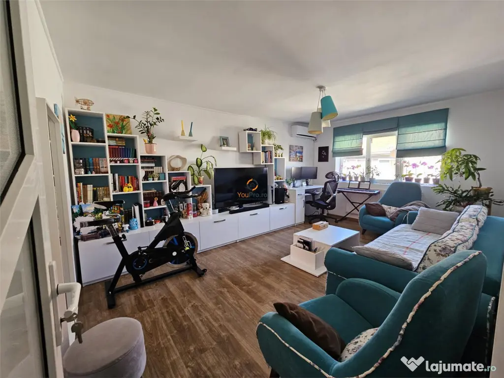 Apartament deosebit 3 camere decomandat zona Soarelui 