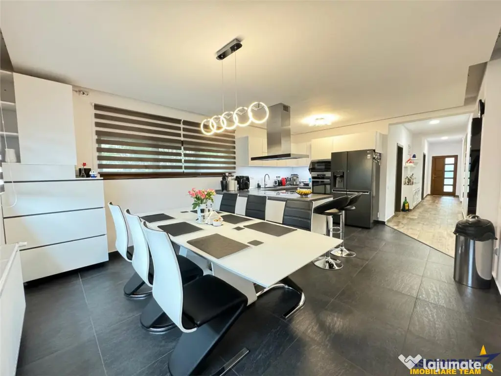 LIVEFilm! Resedinta de elita design aparte, amplasament apre 