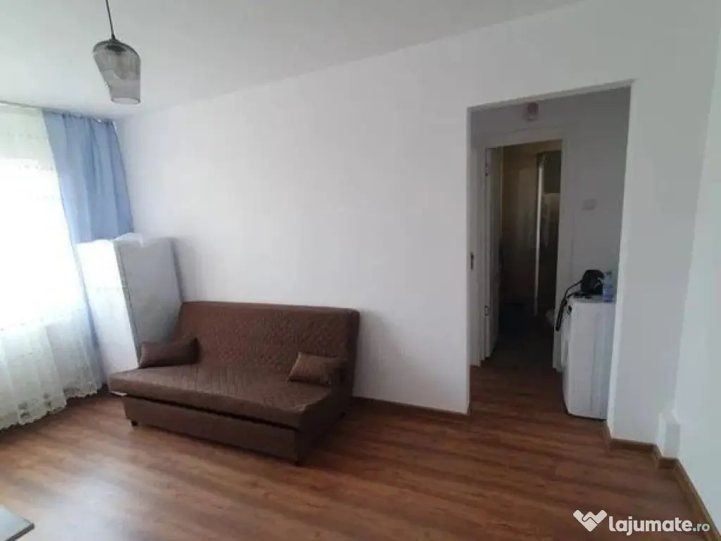 Apartament 3 camere, Micro 21,et 3,renovat ,mobilat cu to... 