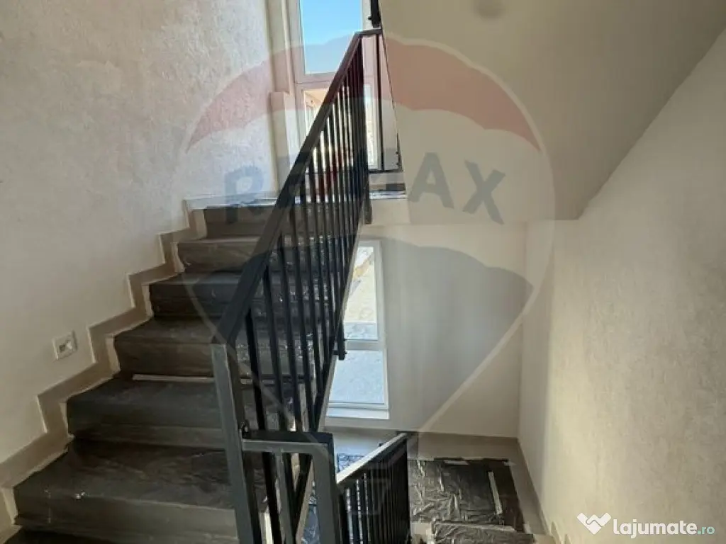 APARTAMENT 2 CAMERE DE VANZARE IN CENTRUL VECHI 