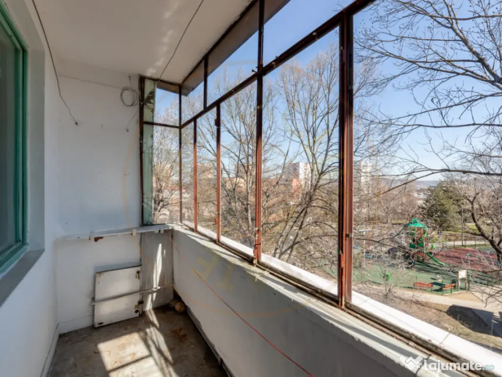 Apartament 2 camere Craiovei – Etaj 3 - vedere parc 