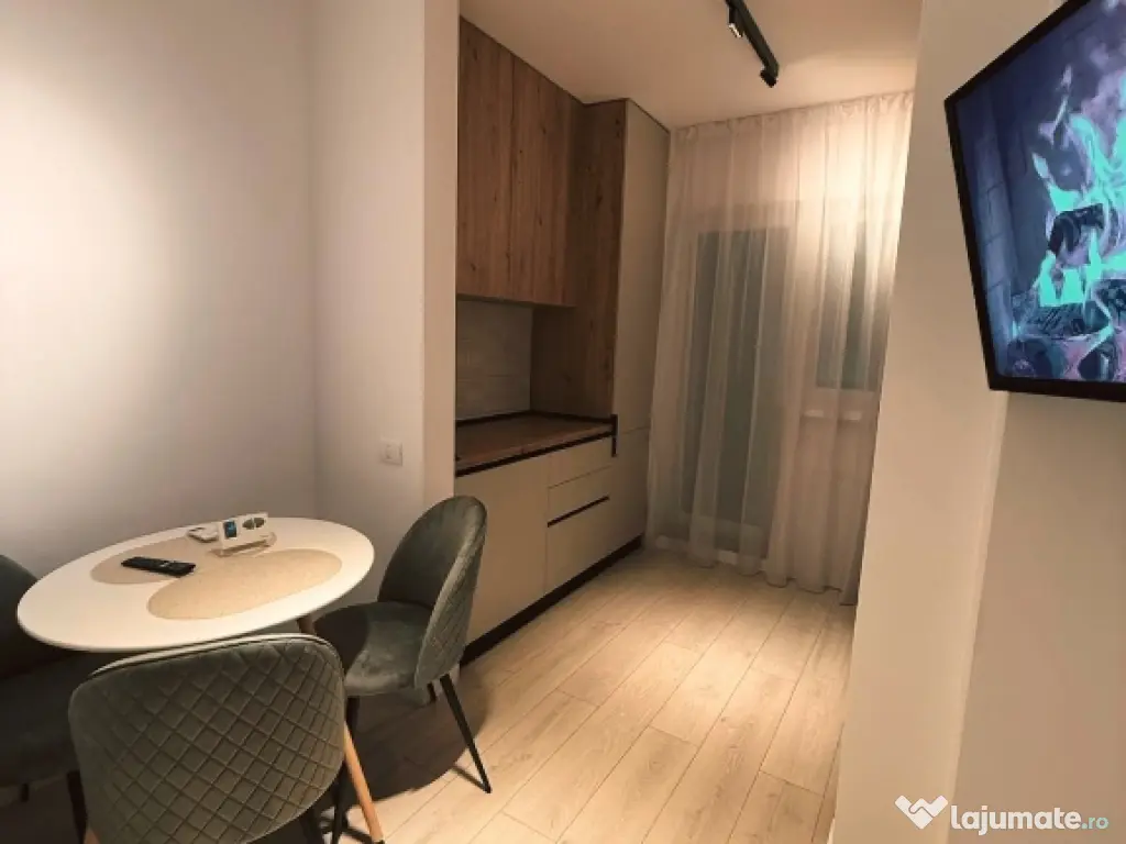 Inchiriez studio- la 7 minute de metrou-prima inchiriere 